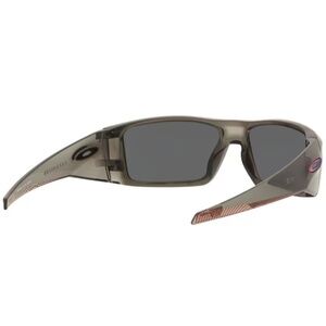 Oakley Team USA Heliostat sunglasses
